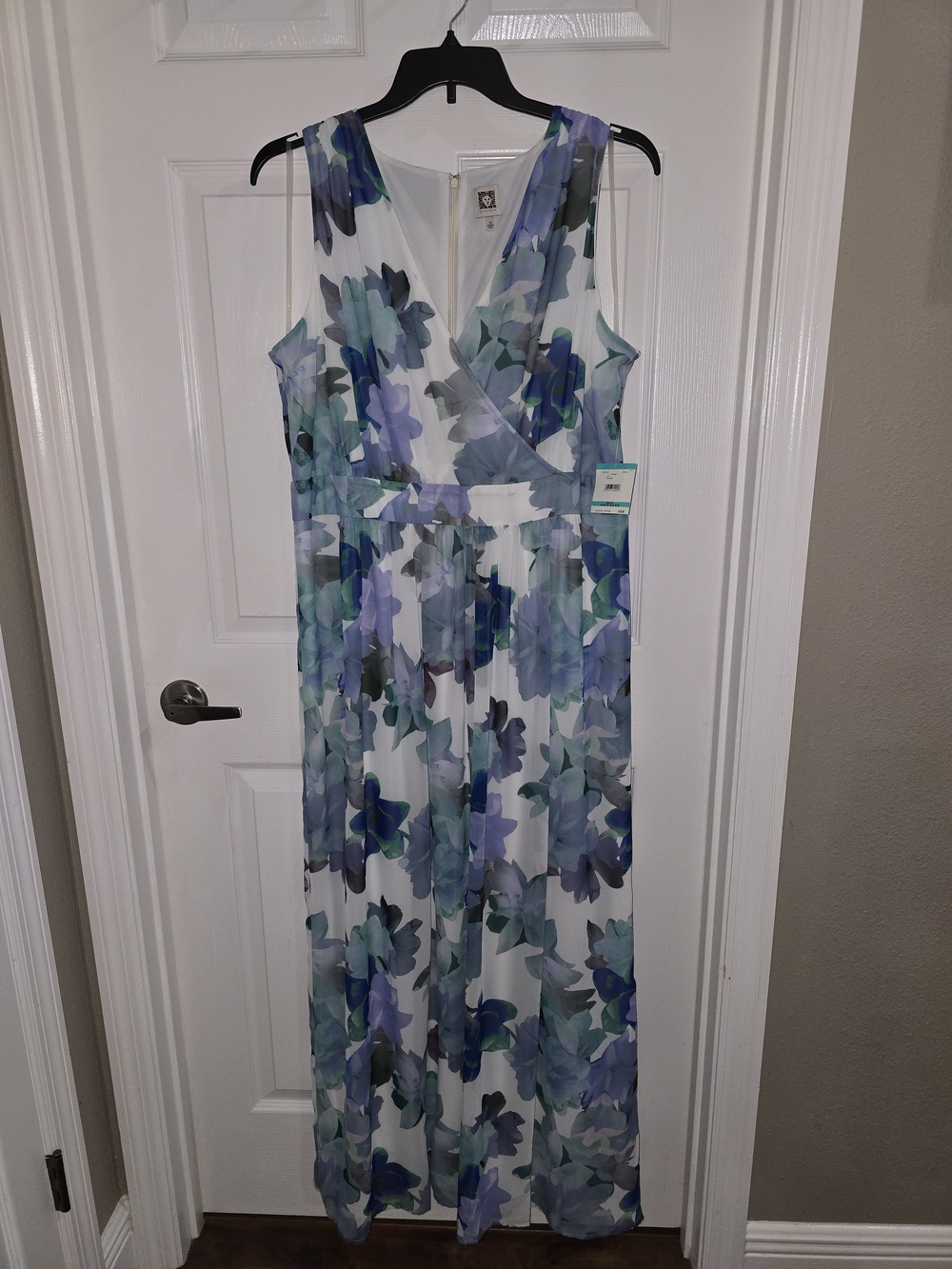 Anne Klein Sleeveless Floral Maxi Dress in Blue and Green NWT